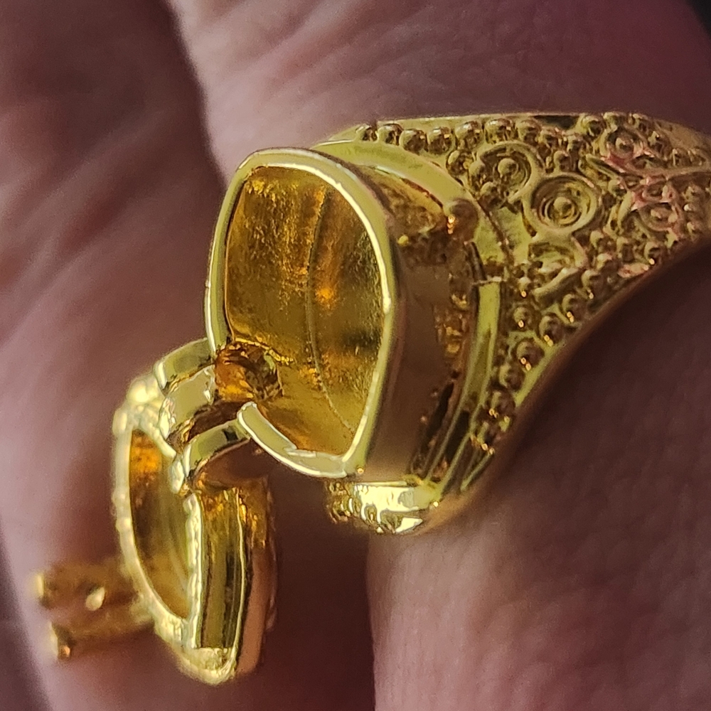 Gold Poison Ring with Orange Gemstone Size 7 - Picture 4 of 15